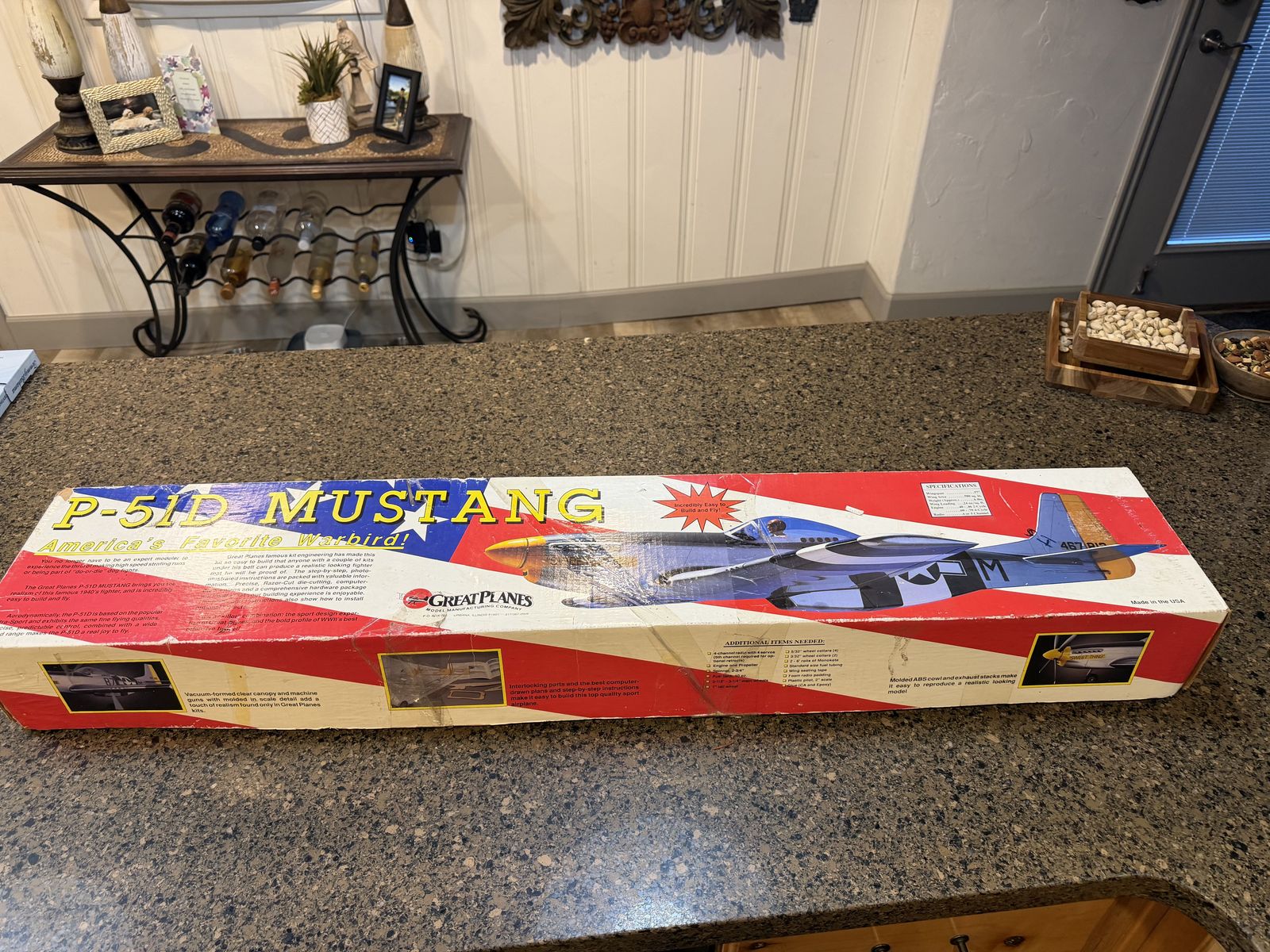 NEW VINTAGE GREAT PLANES P-51D MUSTANG PLANE KIT