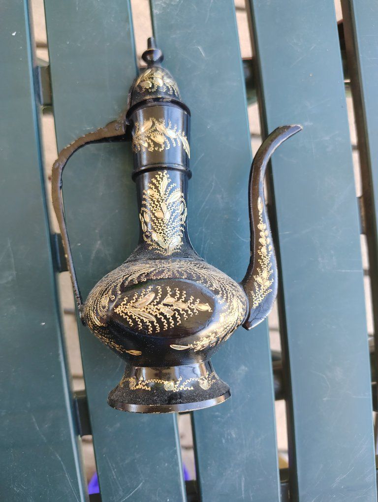 Vintage Brass Etched Black & Gold Decorative Ewer Pitcher Genie Lamp Style Decor