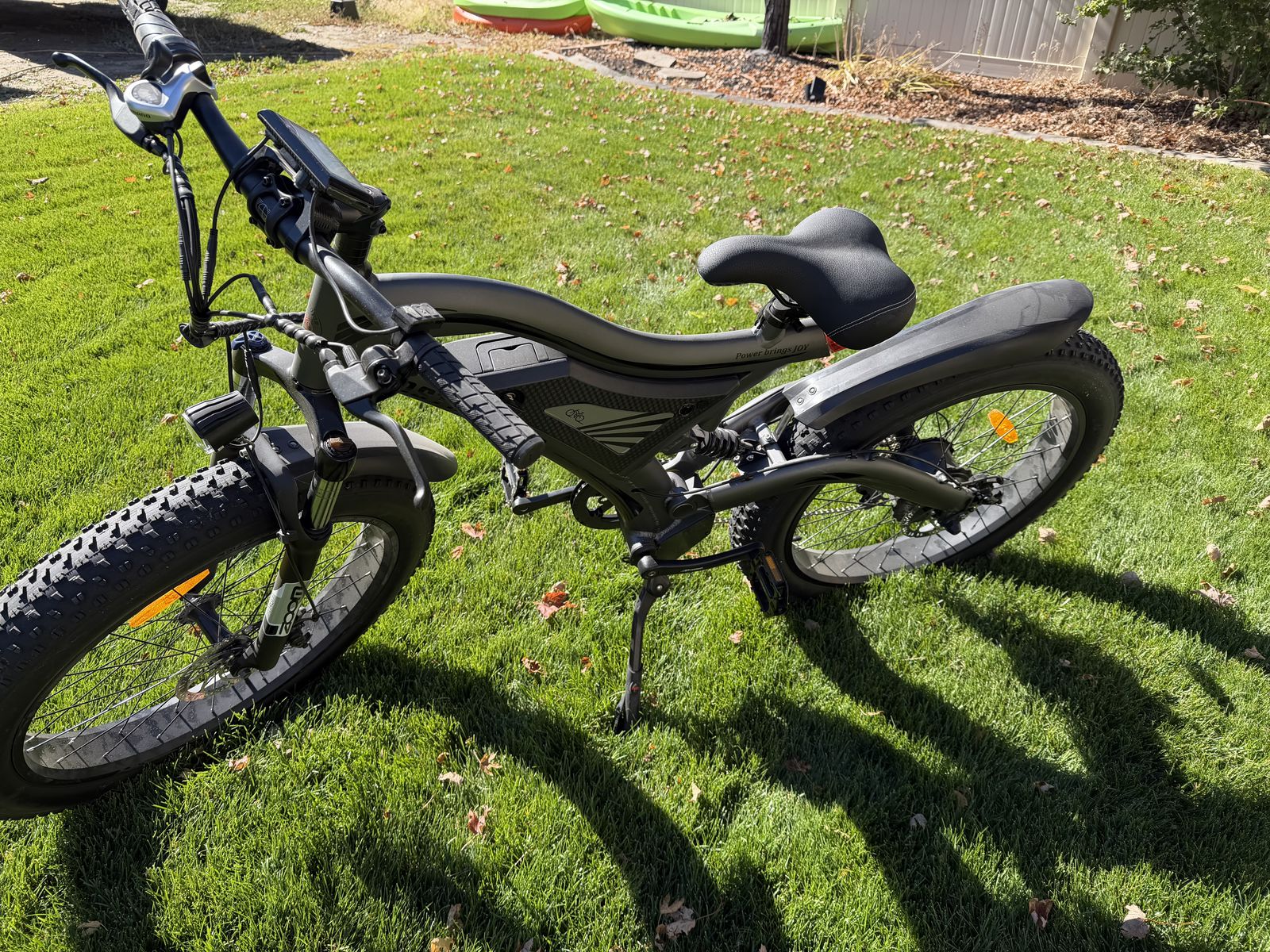 Like-New Aostirmotor 750W E-Bike w/ 2 Batteries – Only 5 Miles – $1,000