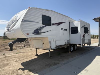 2011 Palomino Parma 253FSB 5th Wheel