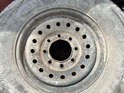 LT245/75R16 Radial Steel Belt Tire on Wheel