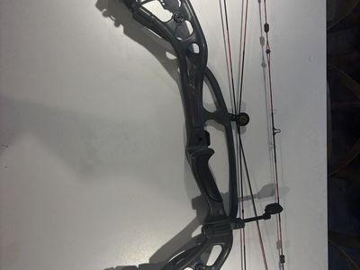 Hoyt twin turbo carbon 60-70