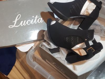 Lucita Black Nubick Peep Toe Block Heel Booties Size 7.5