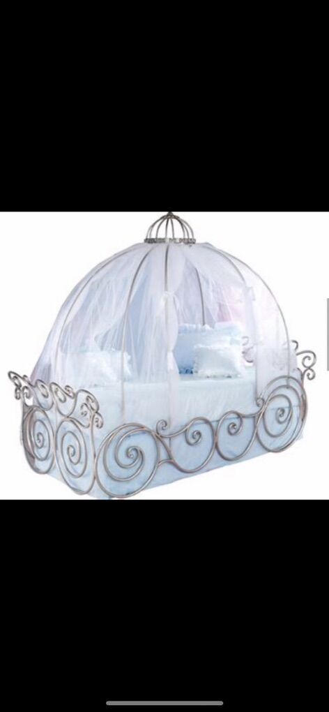 Princess Carriage Bed
