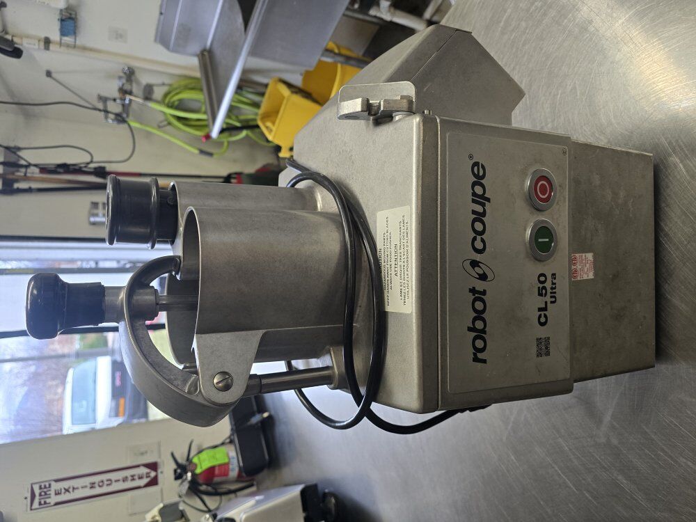 Robot Coupe CL50E ULTRA comes with 3 disk blades