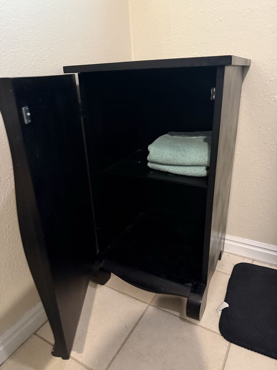 Cute solid cabinet
