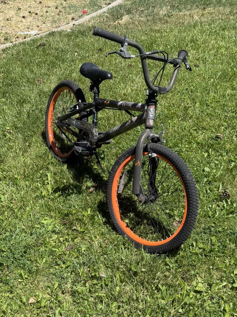 BMX Bike  Like New