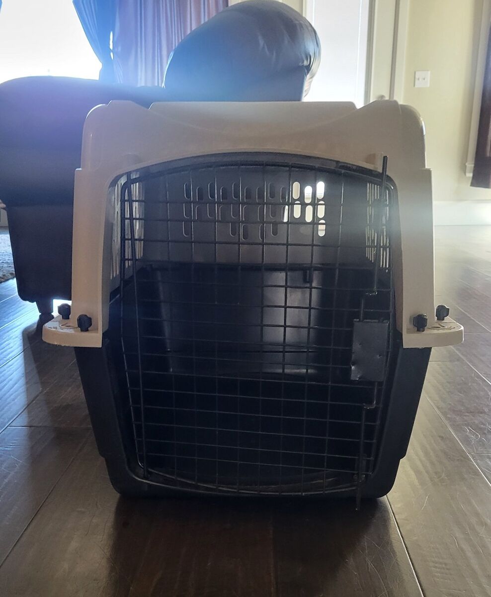 Dog crate