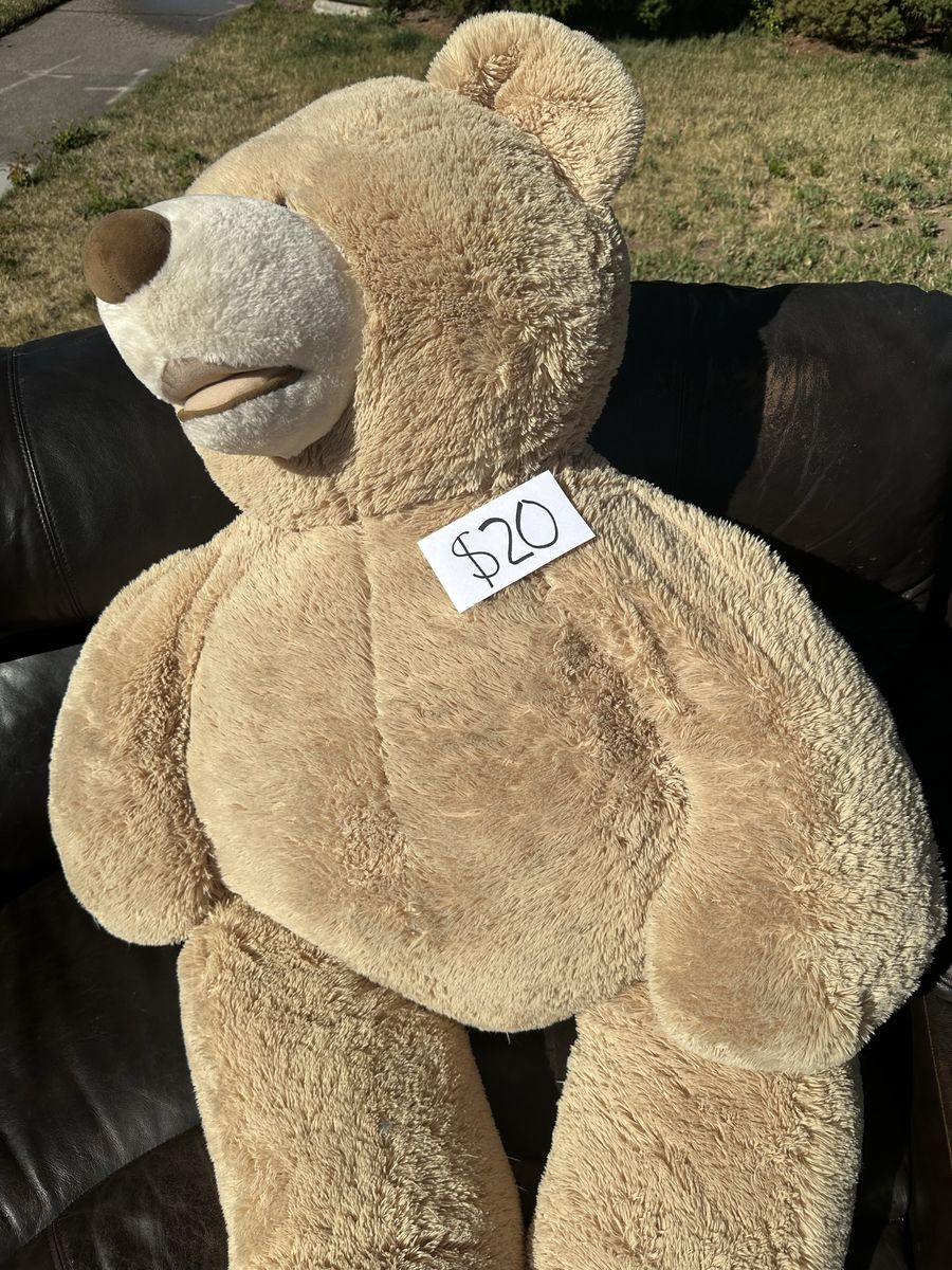 5’ Stuffed Bear