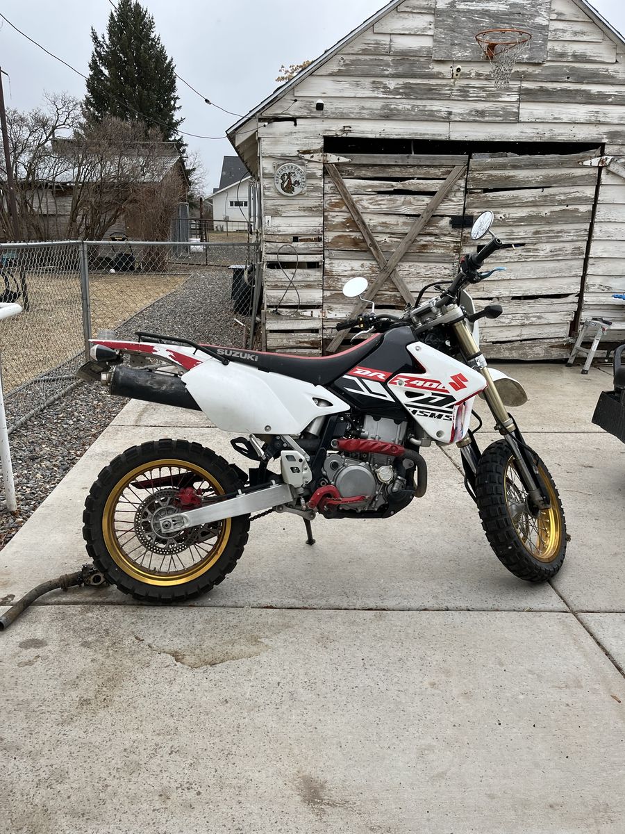 Suzuki DRZ400SM Supermoto Motorcycle - White/Red, Custom Gold Wheels, Street Legal
