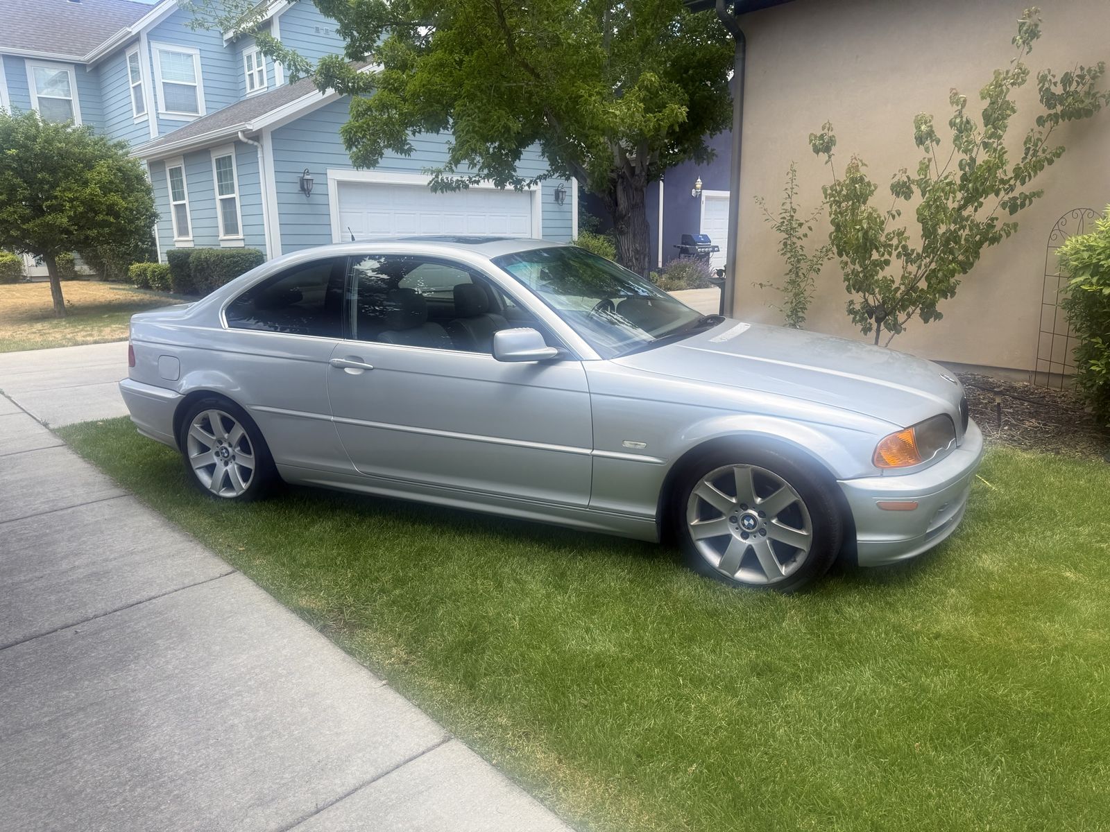 BMW E46 323Ci Coupe Silver with Grey Interior - Clean Title, Runs Great