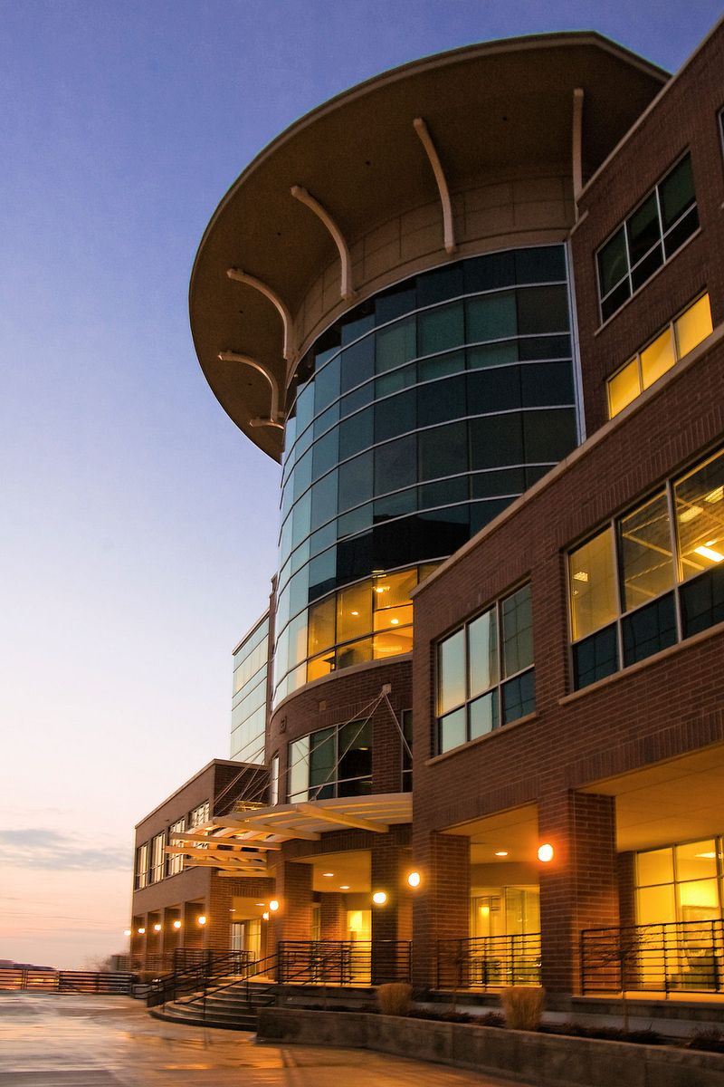 Get Up to 35% Off Prime Office Space!  Great Location!