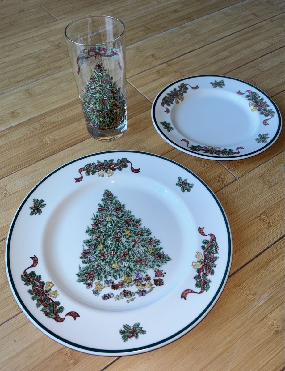 Johnson Bros Victorian Christmas China set