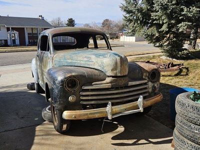 1948 Ford deluxe coupe
