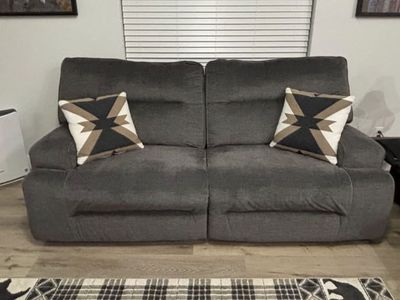 Couches located in Aurora Utah