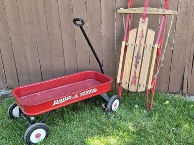Radio Flyer Wagon & Flexible Flyer III Sled Combo - Classic Red Outdoor Play Set