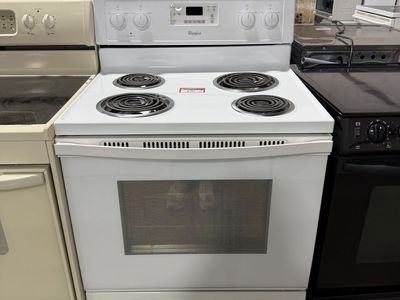 Whirlpool Electric Range Oven White 4-Burner Coil Top Freestanding