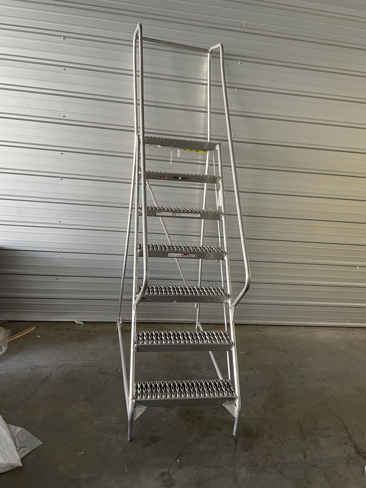 7 Step Aluminum Platform Step Ladder 0008