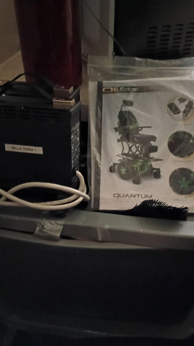 O6 Edge Quantum