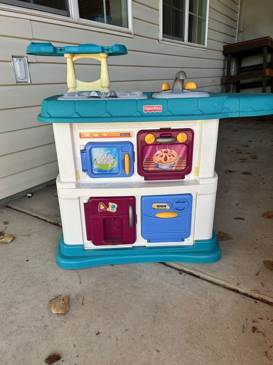Fisher Price Play Kitchen