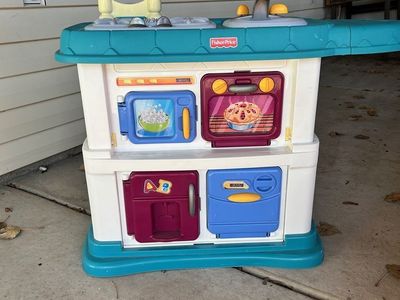 Fisher Price Play Kitchen