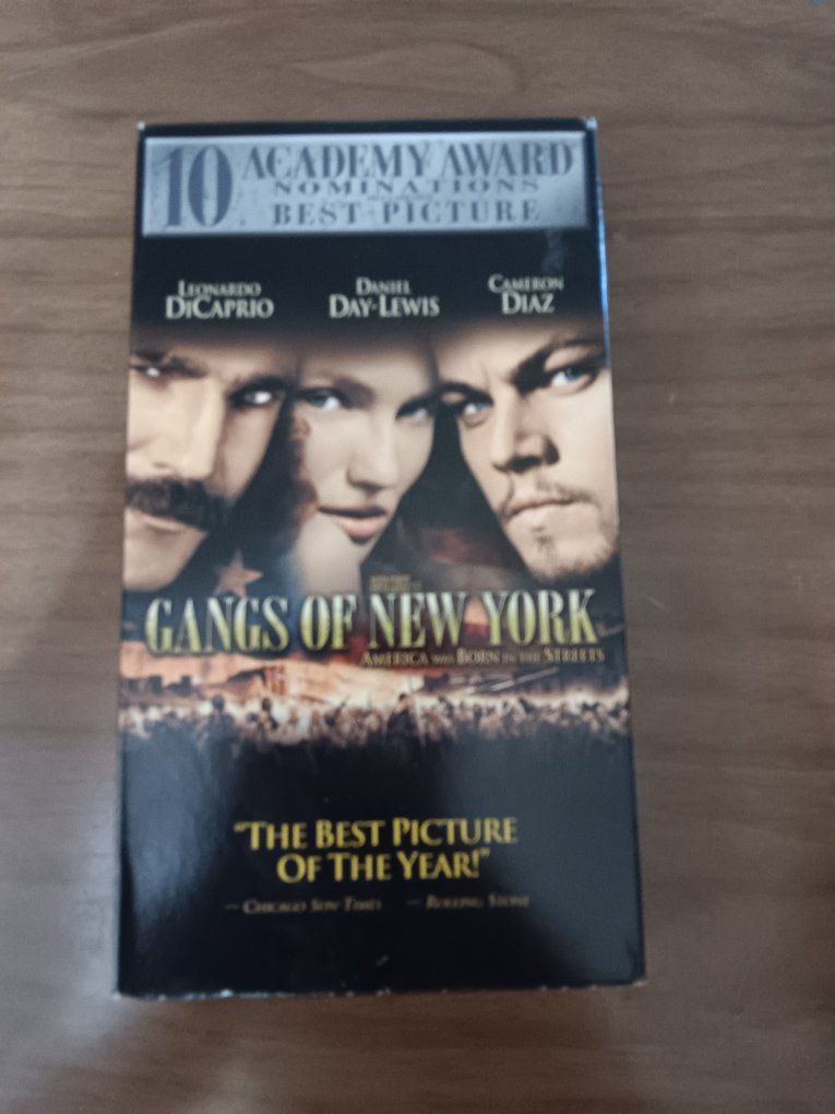 Gangs of New York VHS Tape Movie Leonardo DiCaprio Daniel Day-Lewis