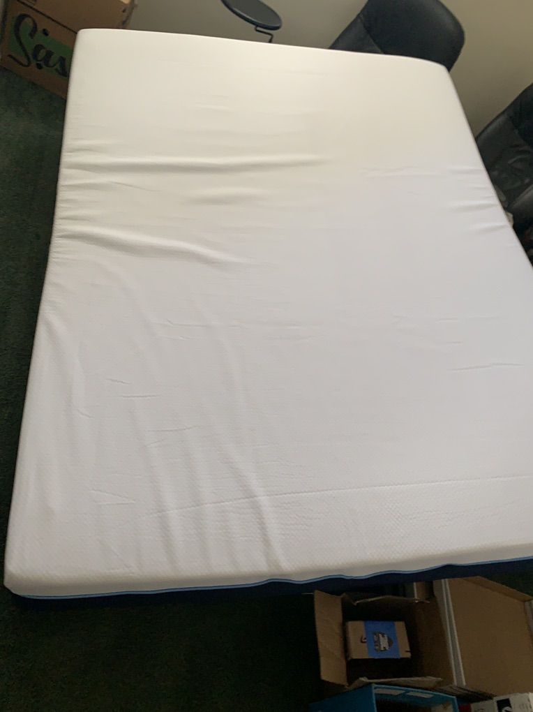 12 Sleep Innovations Marley Queen Mattress