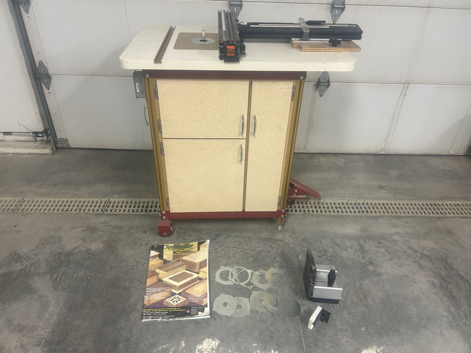 Incra router table