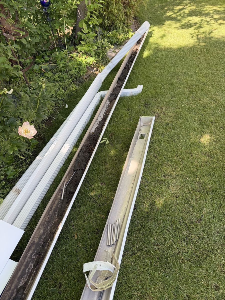 Rain gutter