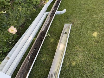 Rain gutter