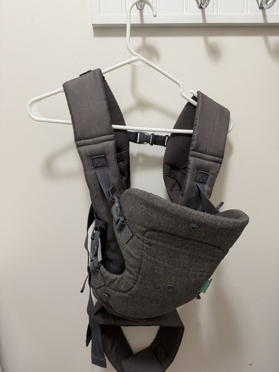 Infantino baby carrier