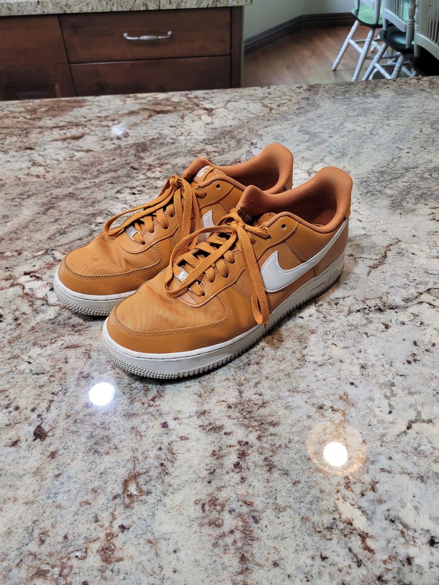 NIKE Air Force 1 Mens 10