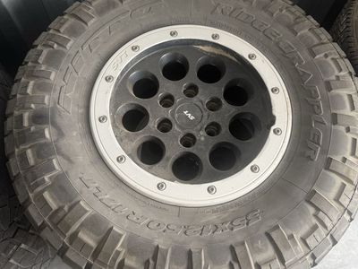 17” Raptor wheels 5 of them