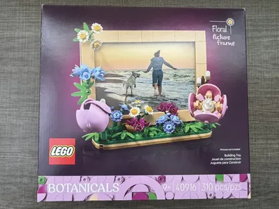 Brand New Sealed LEGO Floral Picture Frame 40916