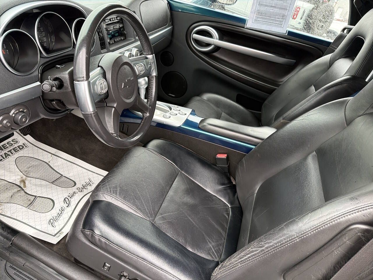 Main image 6