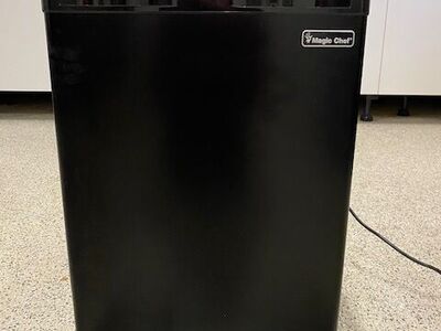 Magic Chef Mini Refrigerator