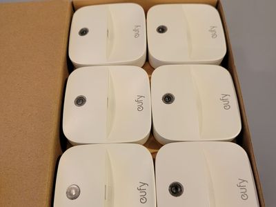 Light-sensing hallway lights