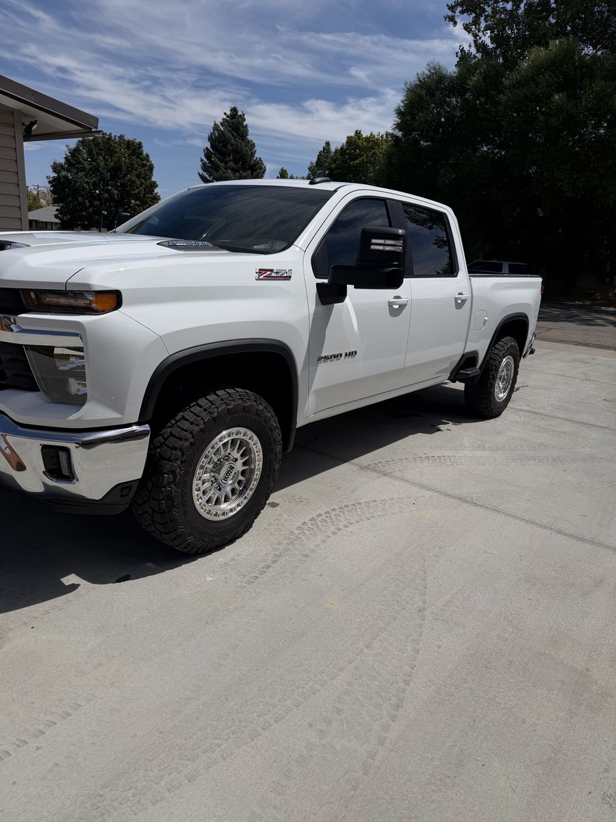 2024 Chevrolet Silverado 2500 LT