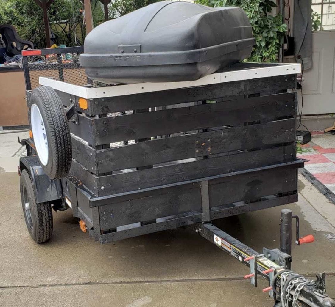 Utility Trailor and Cartop Storage Carrier