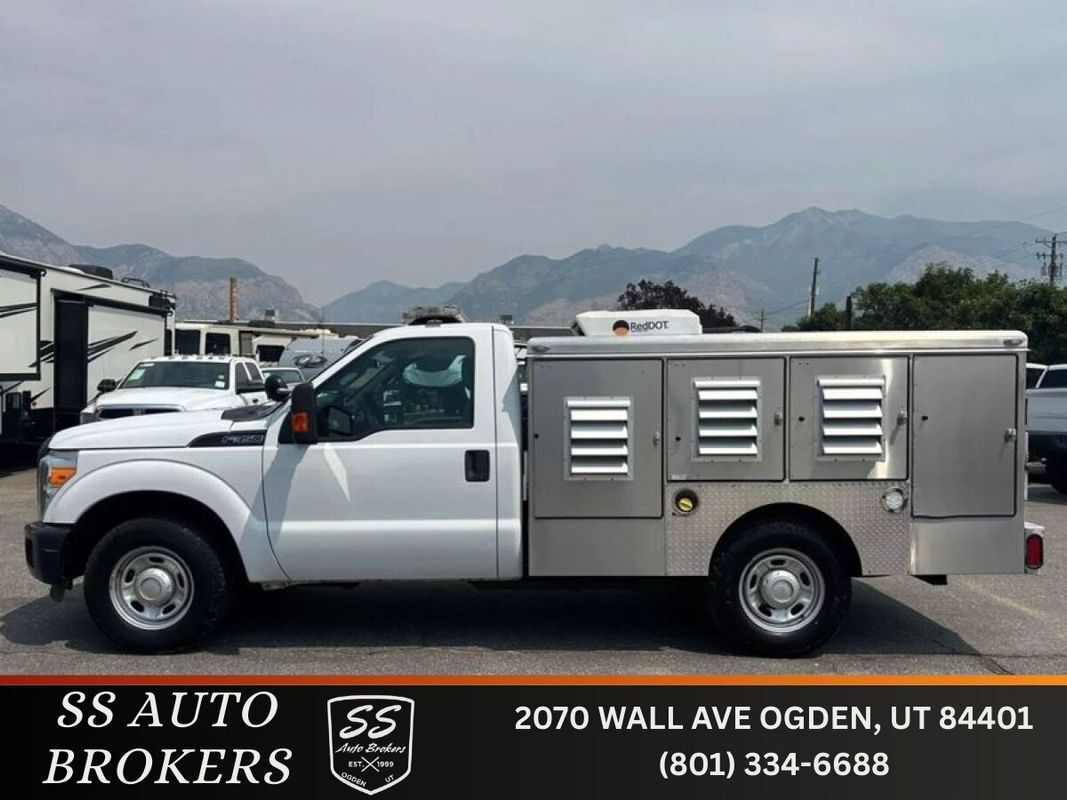 2013 FORD F350 SUPER DUTY XL