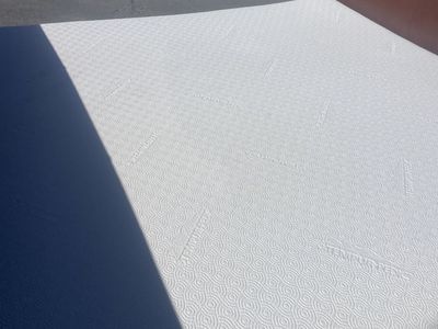 10 King Size Tempur-Pedic Mattress LIke New