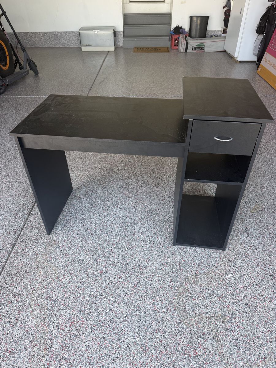 Main image 3