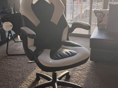 White & Black Gaming/Office Chair