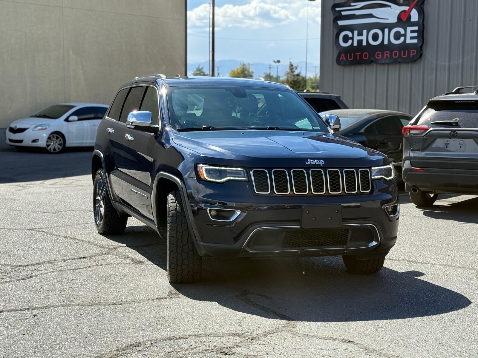 2017 JEEP GRAND CHEROKEE Limited