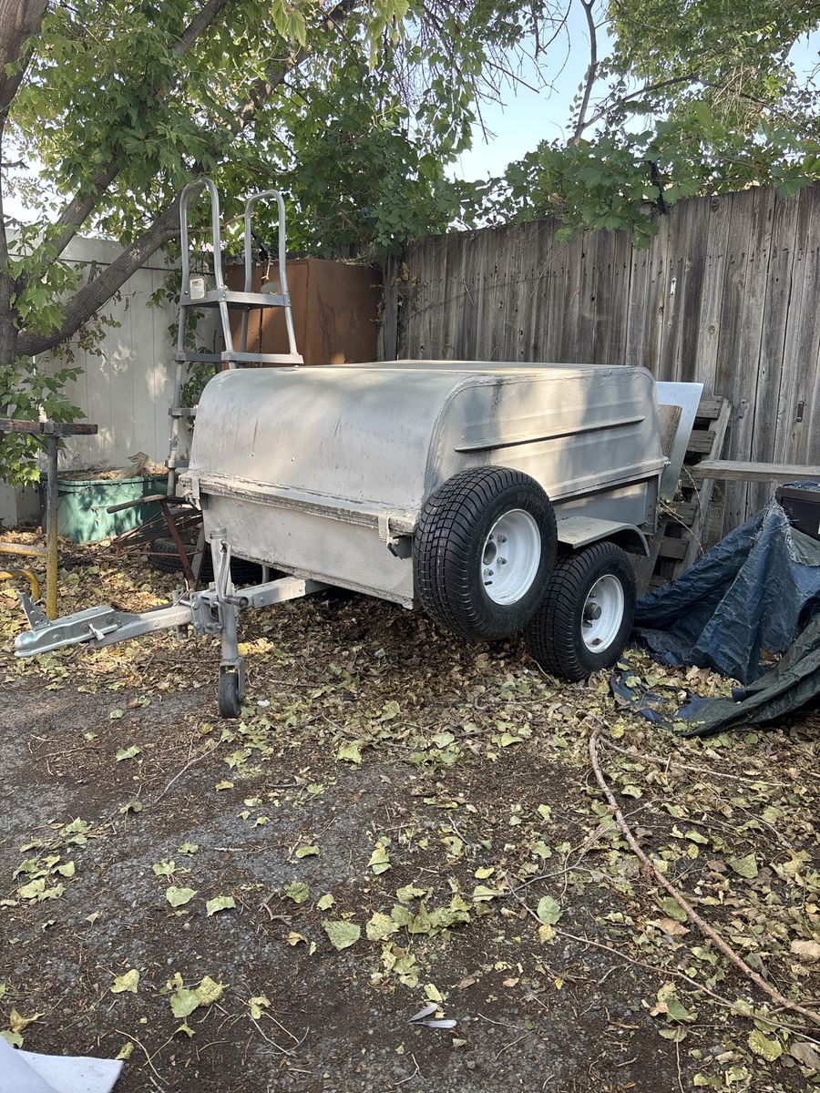 UTV/ ATV Enclosed Single-Axle Utility Cargo Trailer with Hard Cover and Spare Tire
