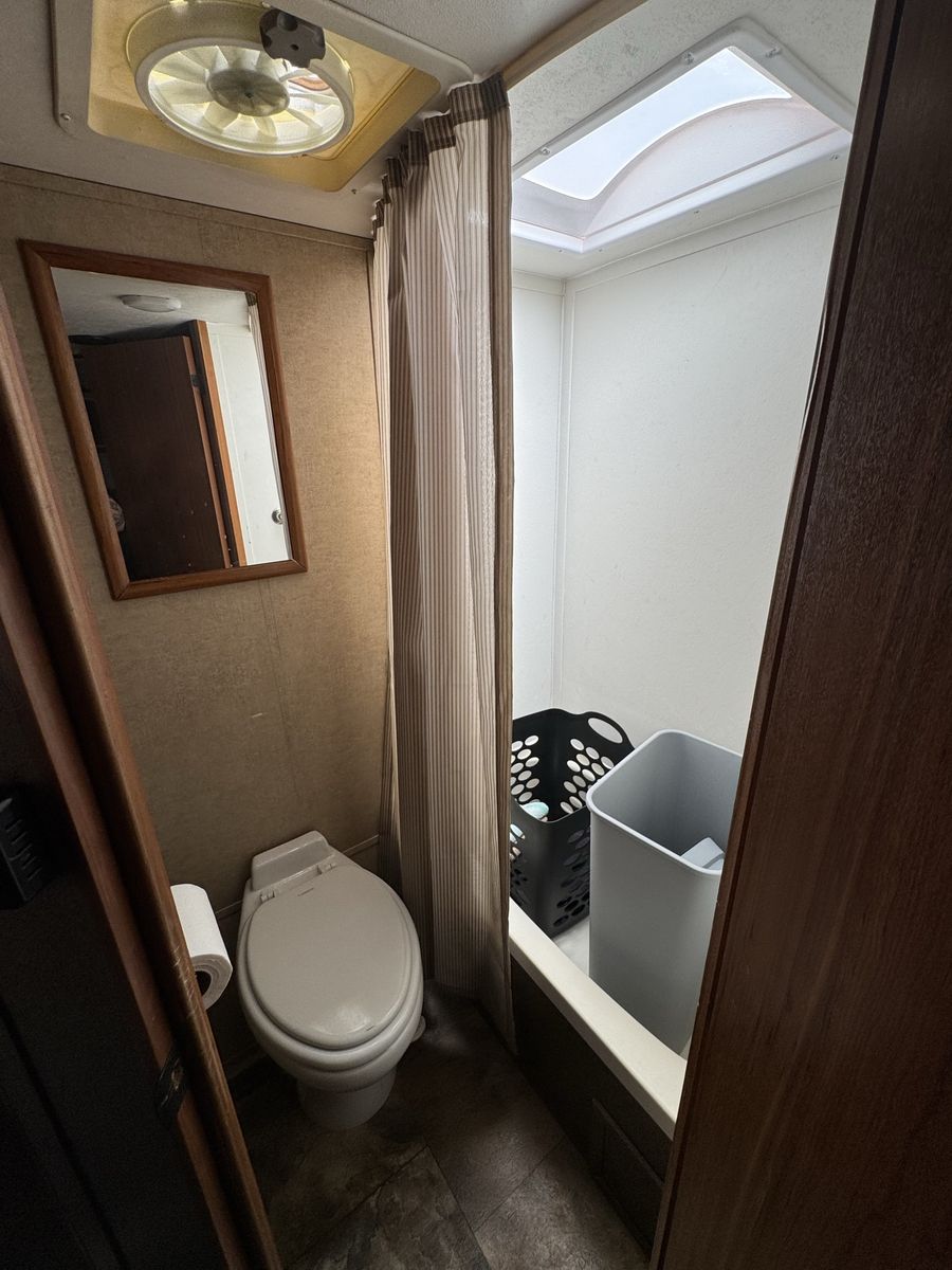 Main image 8