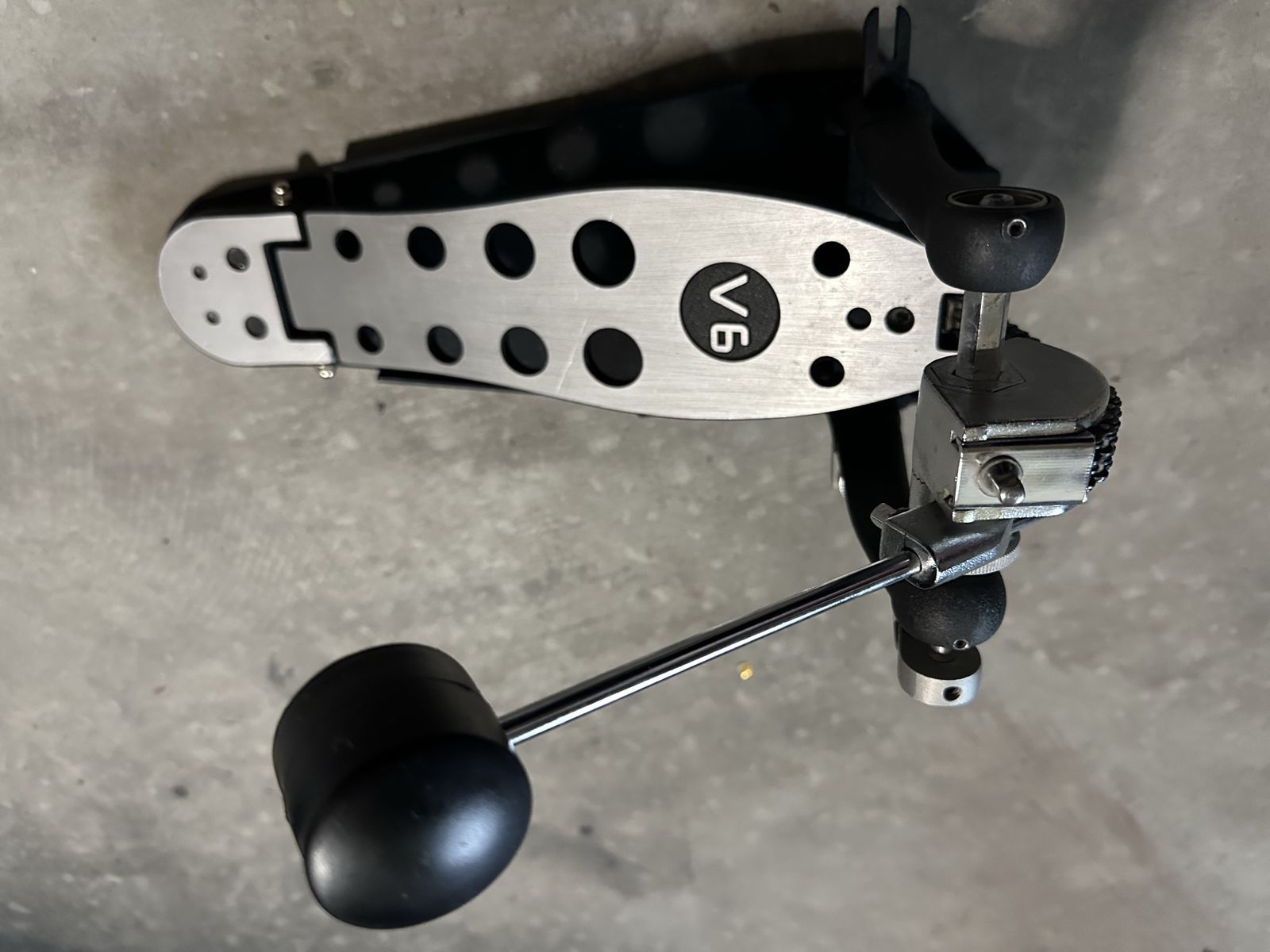 V6 drum bass pedal 