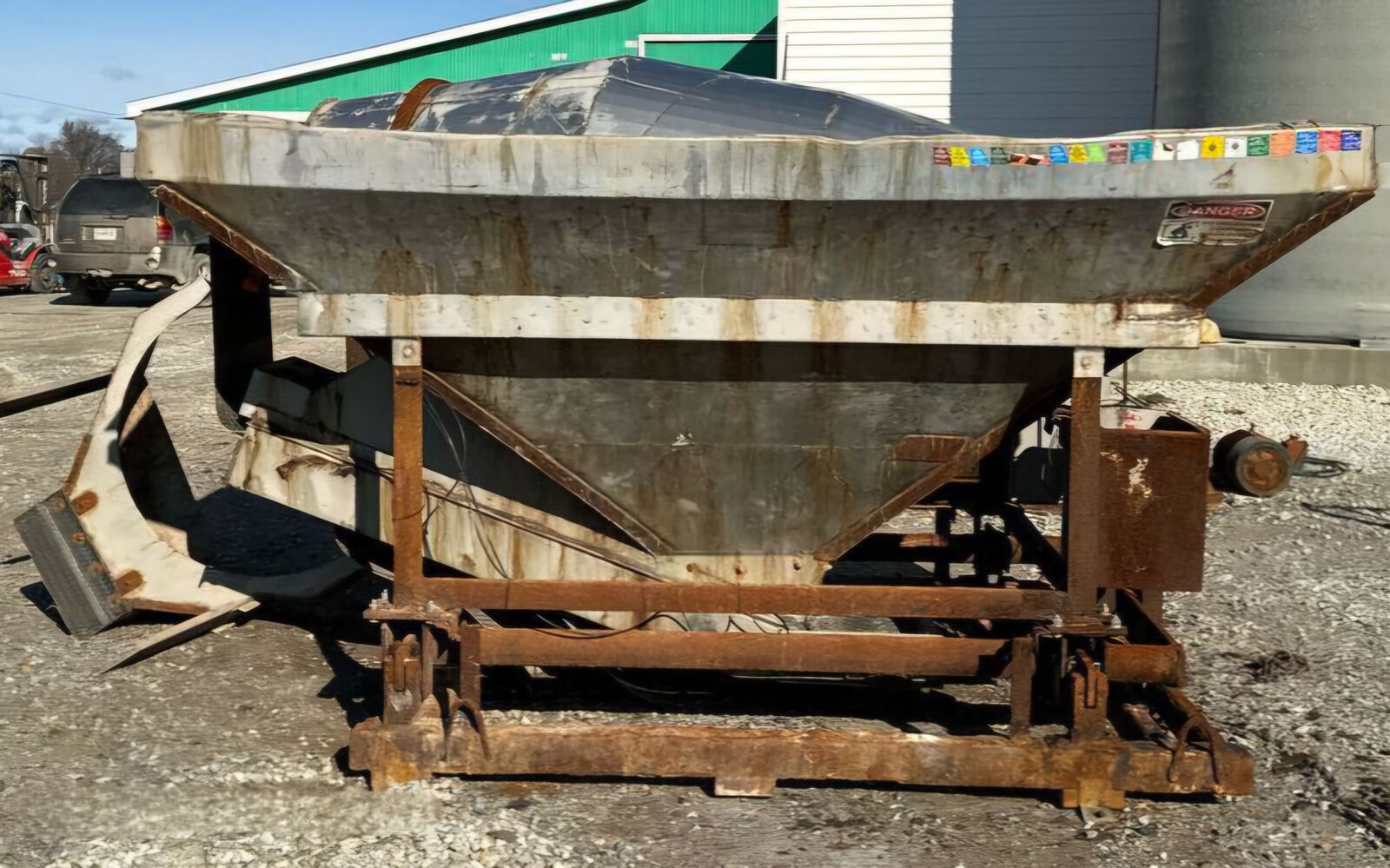 Used Kraus Material Hopper – Portable 20” Feeder – Ideal for Mining/Aggregates, stainless steel scale has electronic load cells