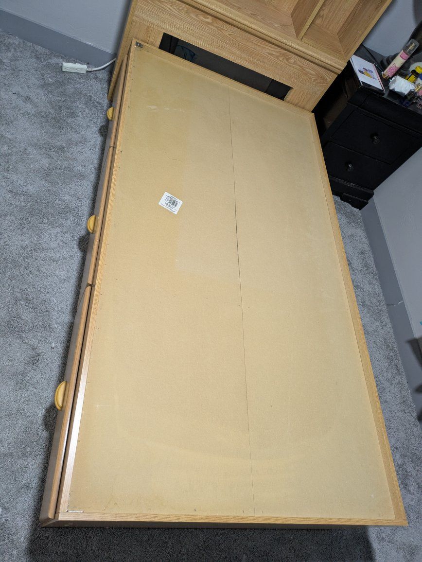 Main image 6