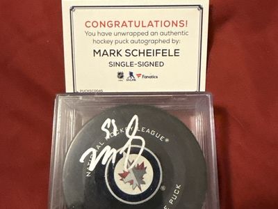 Mark Scheifele Autographed Official Game Puck - Winnipeg Jets - NHL - Fanatics Authenticated